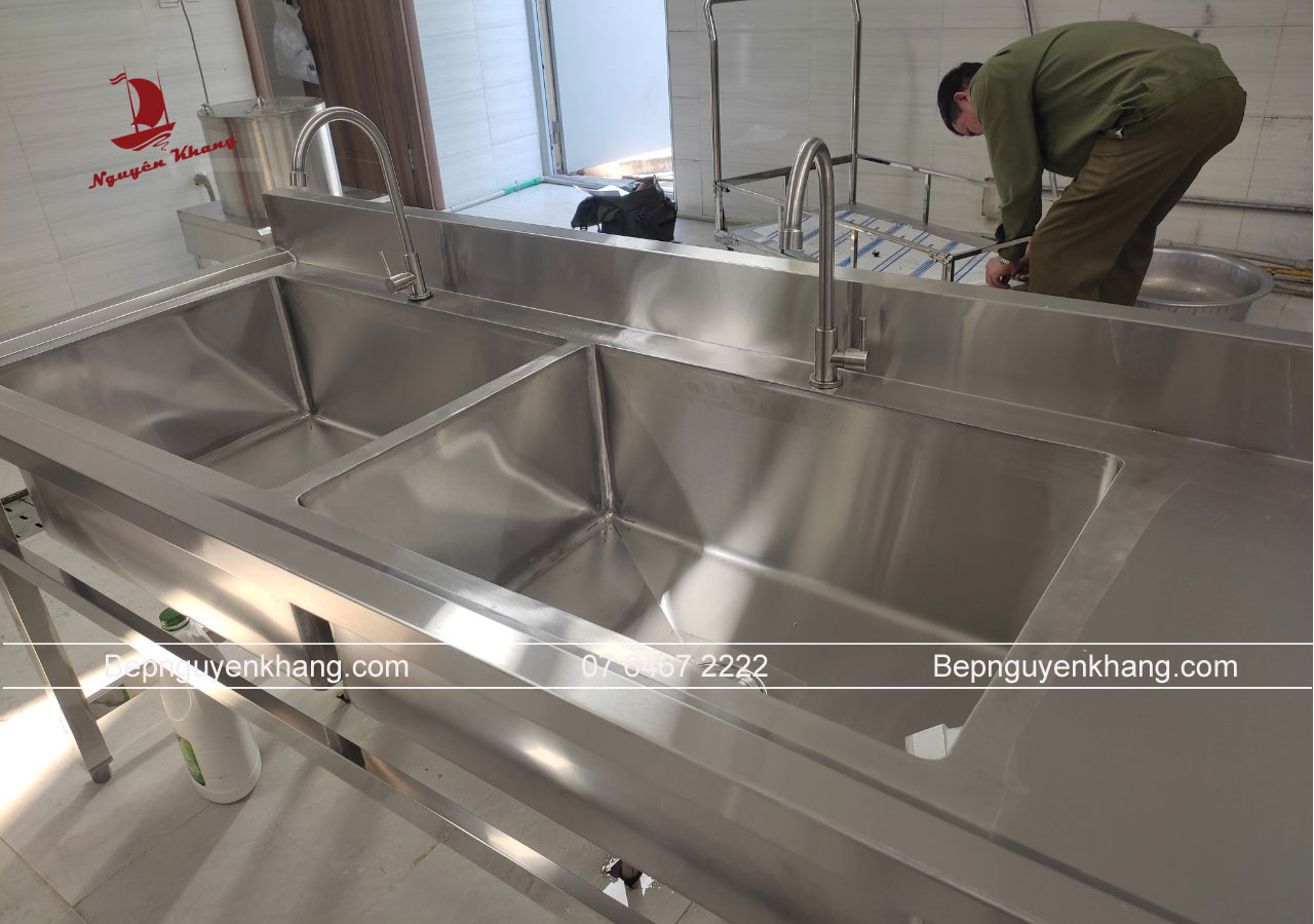 Chậu Rửa Inox Công Nghiệp Loại Nào Tốt Cho Nhà Hàng? Chậu Rửa Inox Công Nghiệp Loại Nào Tốt Cho Nhà Hàng?