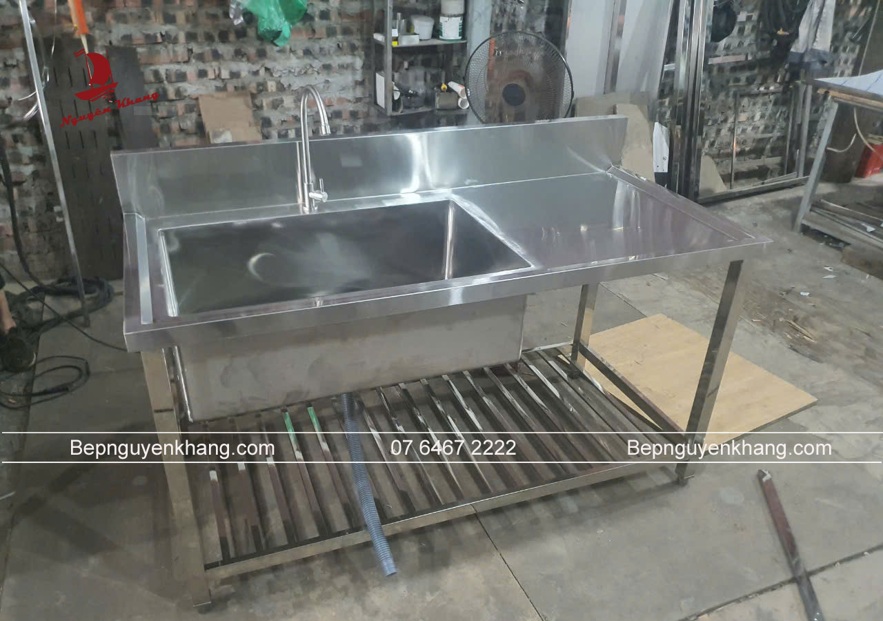 Có Nên Mua Chậu Rửa 1 Hố Inox Công Nghiệp Hay Không?